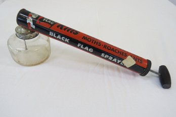 A Vintage Black Flag Pump Insect Sprayer - In Working Condition