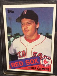 1985 Topps Roger Clemens Rookie Card - M