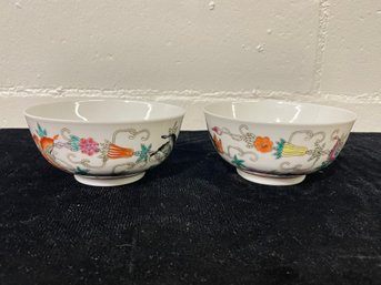 Pair Of Vintage Chinese Jingdezhen Hand-Painted Porcelain Bowls