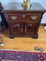 Queen Mahogany Bed Frame And Matching Nightstands