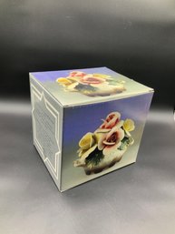 NIB Capodimonte Centerpiece