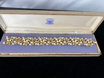 Crown Trifari Vintage Floral Pearl Bracelet