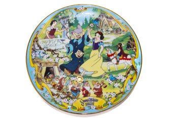 Disney's Musical Memories Snow White Collectible Plate With COA Plate #: 2353E