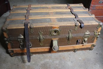 33x19x13 Steamer Trunk