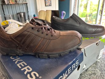 Two Pair Mens Shoes NEW IN BOXES - Crocs & Dockers