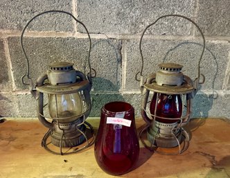 Pair Of Rare Vintage Dietz Vesta NY Railroad Lanterns