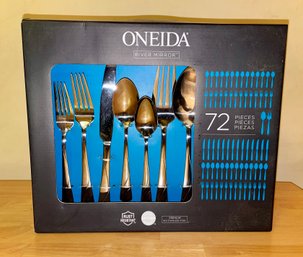 New In Box ONEIDA 72 Dinnerware Set - Lot 3 Of 5