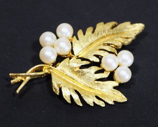 Gold Tone Vintage Brooch Leaves Having Faux Pearls