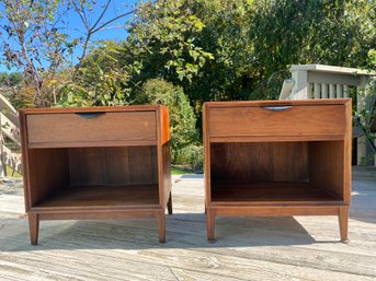 Pair Of Dillingham Walnut 1-Drawer End Tables (2)