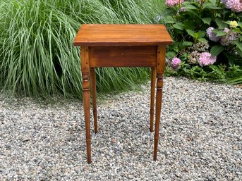 Antique American Country Sheraton Stand/Side Table