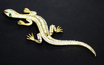 Gold Tone Vintage Large Lizard Brooch Having White Rhinestones (couple Stones Missing)