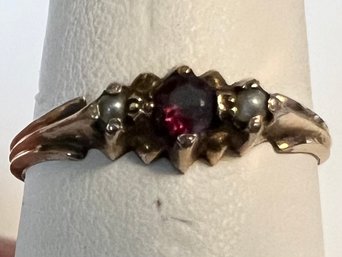 ANTIQUE 14K GOLD GARNET PEARL BAND RING