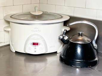 A Copoc Modern Teapot And Crock Pot