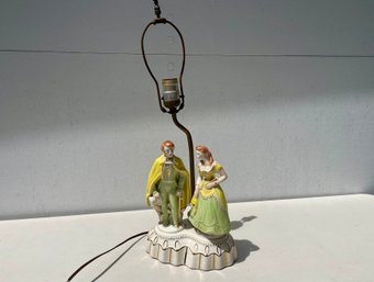 Vintage Porcelain Figural Couple Table Lamp