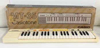 Casio MT-35 Casiotone Keyboard W/ Original Box - WORKS!