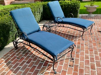 Pair Of Woodard Garden Loungers & Table (#3 Of 3 Sets)