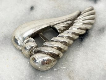 A Vintage Sterling Silver Wing Form Buckle