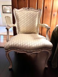 Beautiful Vintage French Style Accent Chair