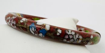 VINTAGE CLOISONNE BRICK RED BANGLE WITH BLUE/GREEN/WHITE FLORAL DESIGN GOLD TONE