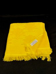 New Old Stock Yellow Fieldcrest Bath Towel W/ Seashell Pattern