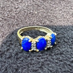 Beautiful 14K Yellow Gold Lapis & Diamond Ring ~ Size 5 1/2 ~