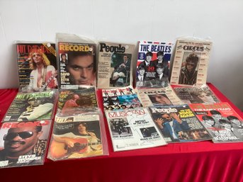 Magazine Lot #14