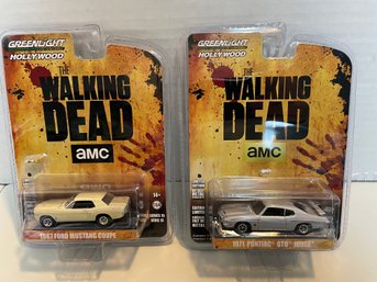 Greenlight Hollywood  Pair THE WALKING DEAD Die Cast Cars. (#159)