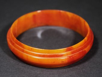Art Deco Bakelite Red/orange Plastic Bangle Bracelet Ribbed Pattern