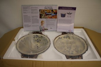 New In Box Temp-tations 8' Floral Lace Cook & Look 3pc Round Baker Set