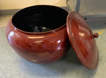 Large Storage Lacquerware Red Lidded Container (A)