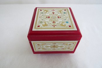 Vintage Lady Mate Mini Musical Jewelry Box - Working