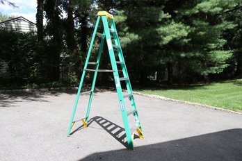 8 Foot Werner Ladder 225 Lb Load Capacity