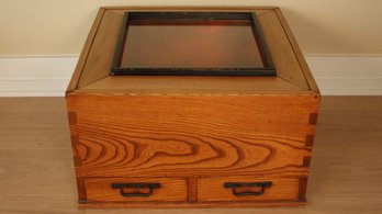 BEAUTIFUL JAPANESE WOODEN HIBACHI WITH A COPPER LINED BOX WHICH CAN BE USED FOR DISPLAY