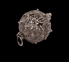 Vintage Sterling Silver Filigree Pendant