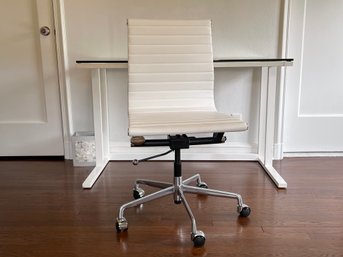 White Contemporary Adjustable Height Swivel Faux Leather Task Chair