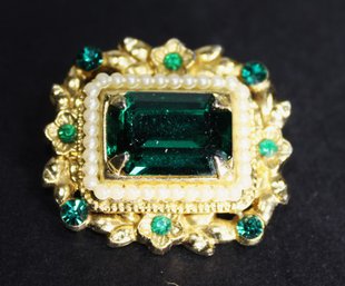 Signed 'coro' Emerald Green Rhinestone Gold Tone Brooch