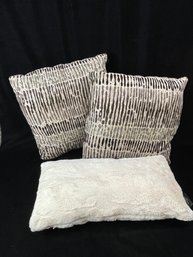 Throw Pillow Lot