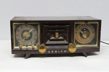 Vintage Zenith Tube Radio