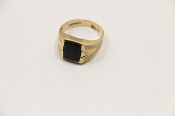 14k Yellow Gold Onyx Ring Size 7