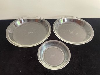 Set Of Pyrex Pie Dishes