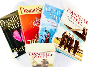 Danielle Steel Book Lot