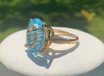 Gorgeous Reverse Carved 14K 9.32 Carat Blue Topaz Ring ~ Size 7 ~