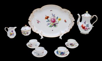 1924 - 1934 Meissen Porcelain Scalloped Tea Set With Gold Trim And Exquisite Hand Painted Floral Bouquet