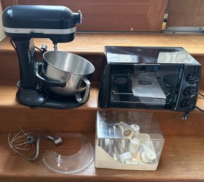 Kitchen Aid Mixmaster Paired With Never Used Toastmaster Toaster Oven