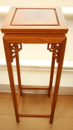 TALL WOODEN CHINESE REPRODUCTION ROSEWOOD STAND / TABLE