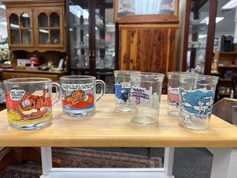 Cartoon Mugs And Glasses Vintagwe