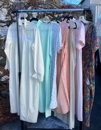 Pias Cloths - Vintage Adorable Nightgowns