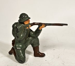 Lead, Iron Or Plastic Vintage Soldier Or Model