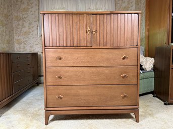 Vintage Mid-Century Modern Bedroom Suite By Broyhill: A Tall Dresser With Lift-Top Mirror & Jewelry Box