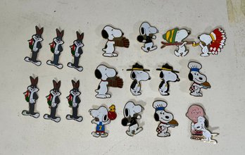 Vintage 1950s/1960s Snoopy And Bugs Bunny Pins By United Feature Syndicate